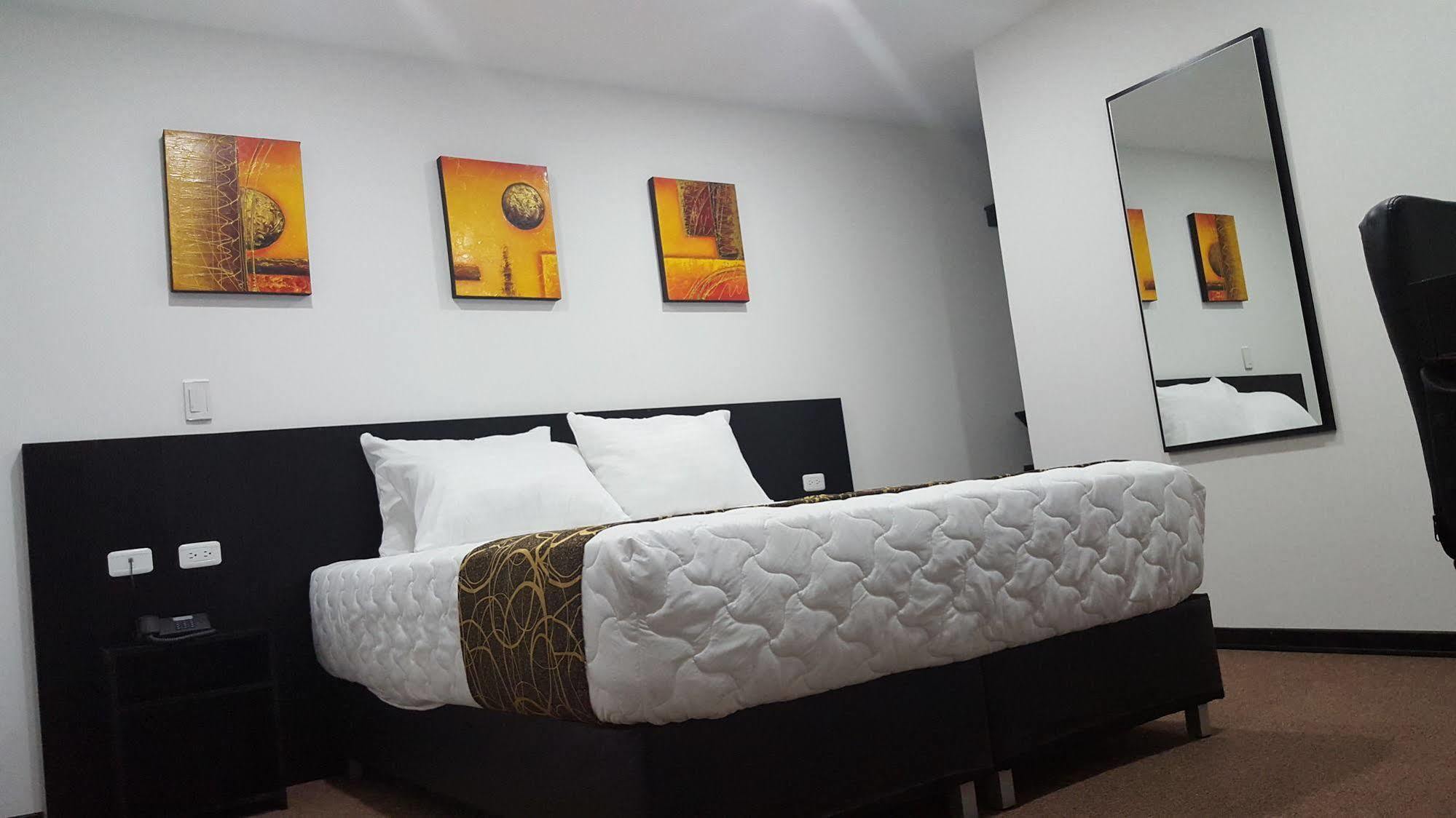 Ayenda 1063 Golden Hotell Bogotá Exteriör bild
